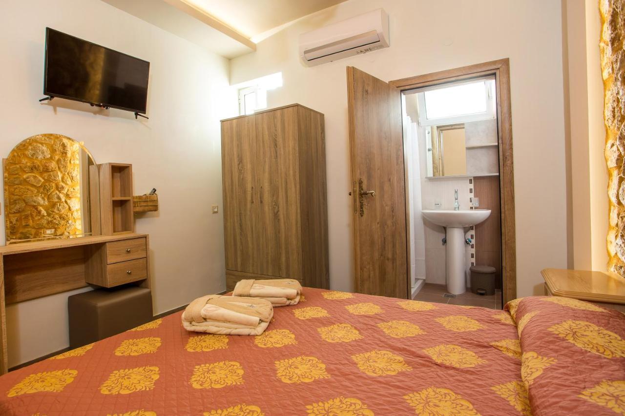 הוילה פליראקי Errik Luxury House מראה חיצוני תמונה